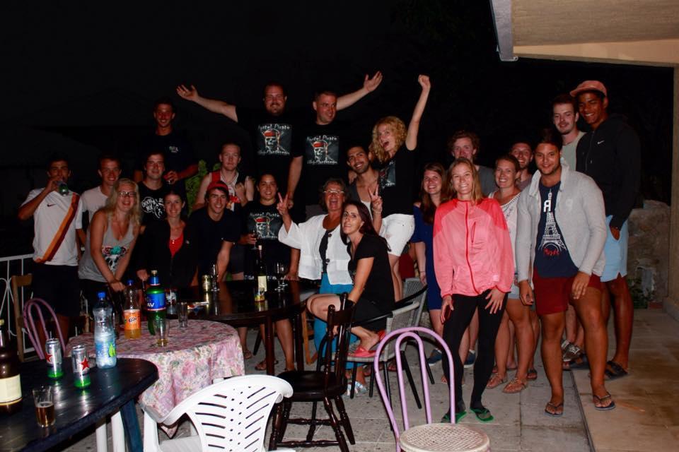 הוסטל אולסינץ' Pirate Backpackers מראה חיצוני תמונה